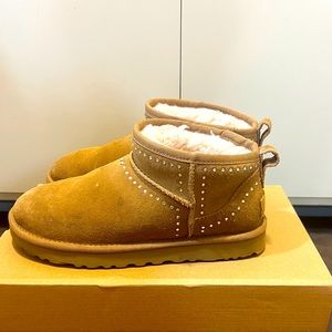 Chestnut Shortie Ugg- BEDAZZLED